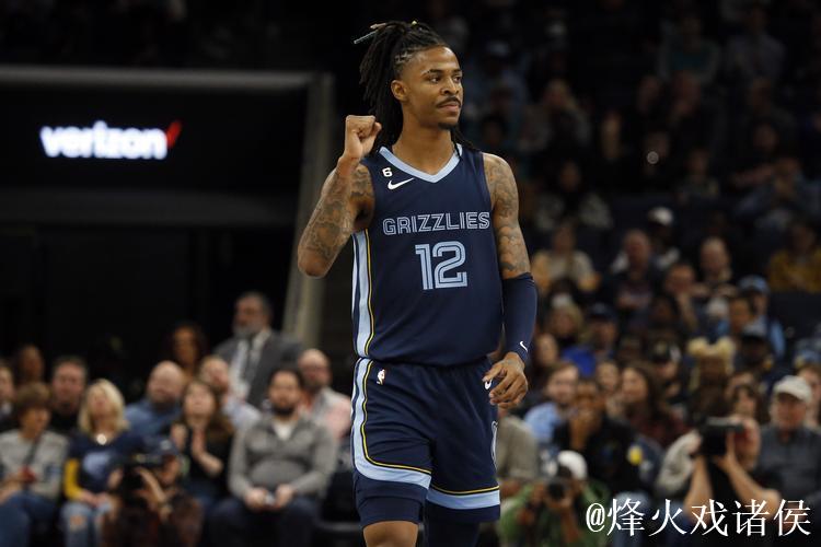 莫兰特上半场表现：投篮命中率50%，罚球全中，贡献7分、2篮板、2助攻、1抢断、1盖帽