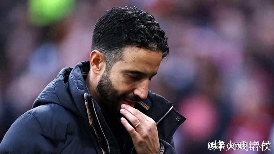 曼联在阿莫林执教的43场英超比赛中仅取得14胜,胜率创队史主教练新低,仅为33% 曼联在阿莫林执教的43场英超比赛中仅取得14胜,胜率创队史主教练新低,仅为33%